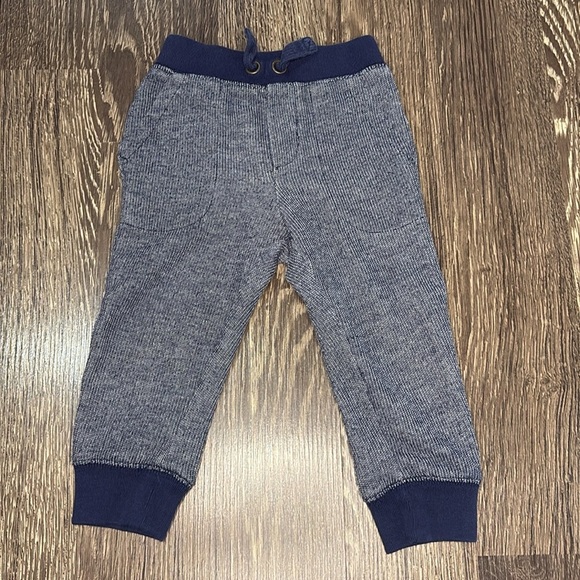 Kids Navy and Gray Sweatshirt and Jogger Set size 18 months - Picture 8 of 11